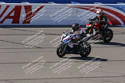 media/Aug-27-2022-Fastrack Riders (Sat) [[c588535105]]/Level 1/Session 1 Start Finish/